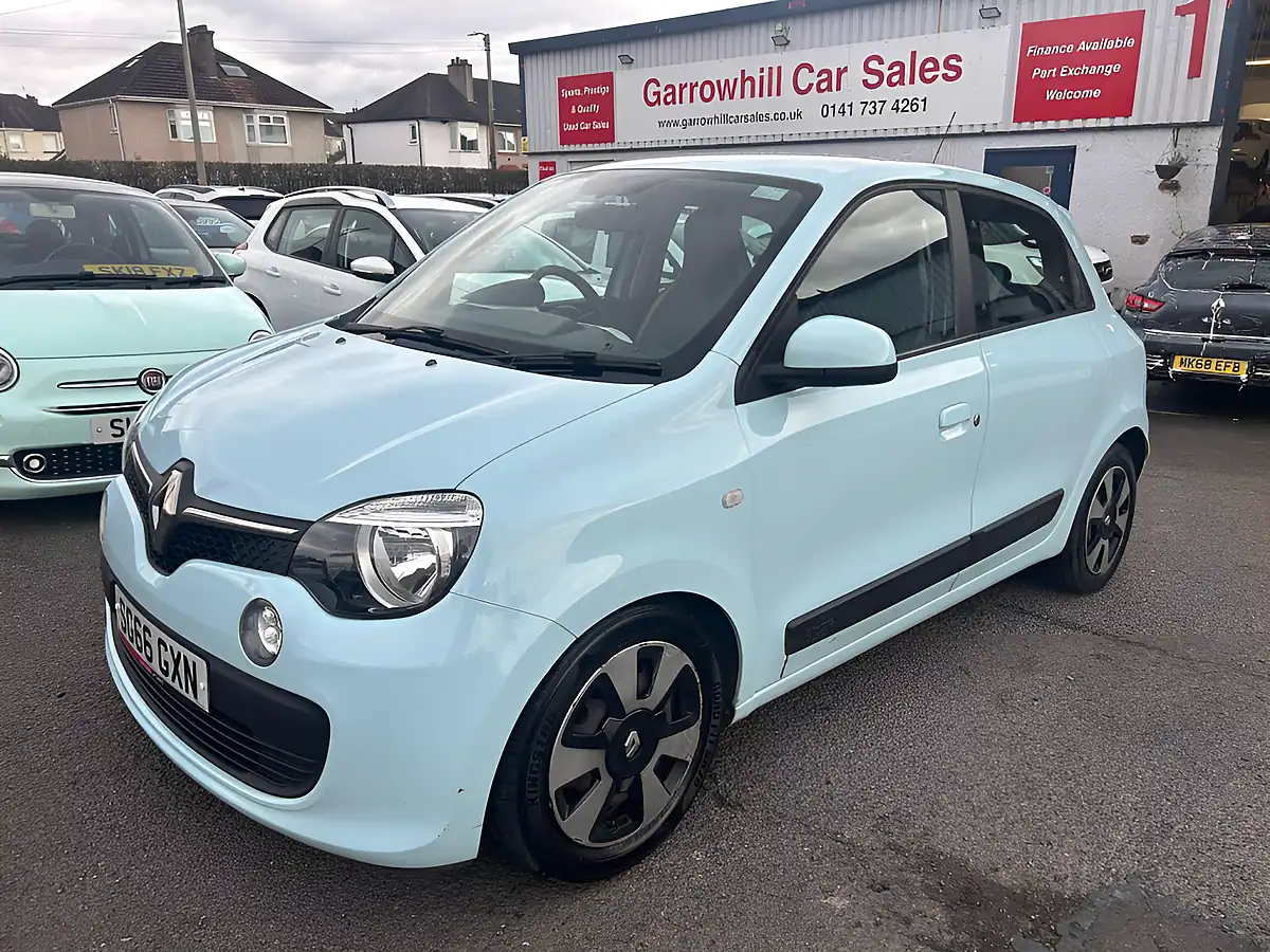 Used 2016 Renault Twingo Play Blue - Front View