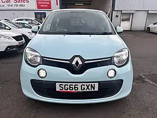 Used 2016 Renault Twingo Play Blue - Interior and Exterior details 6