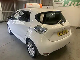 Used 2016 Renault Zoe Dynamique Nav White - Interior and Exterior details 2