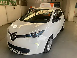 Used 2016 Renault Zoe Dynamique Nav White - Interior and Exterior details 3
