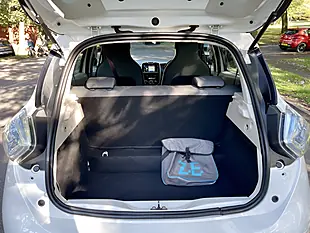 Used 2016 Renault Zoe Dynamique Nav White - Interior and Exterior details 10