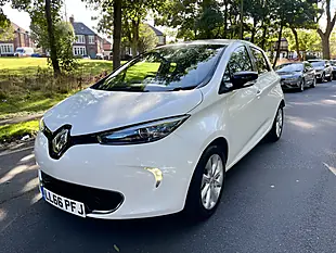 Used 2016 Renault Zoe Dynamique Nav White - Interior and Exterior details 3
