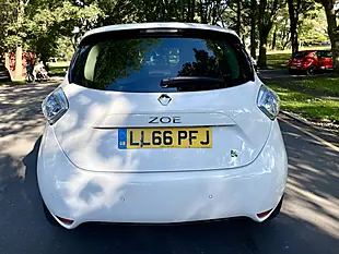 Used 2016 Renault Zoe Dynamique Nav White - Interior and Exterior details 6