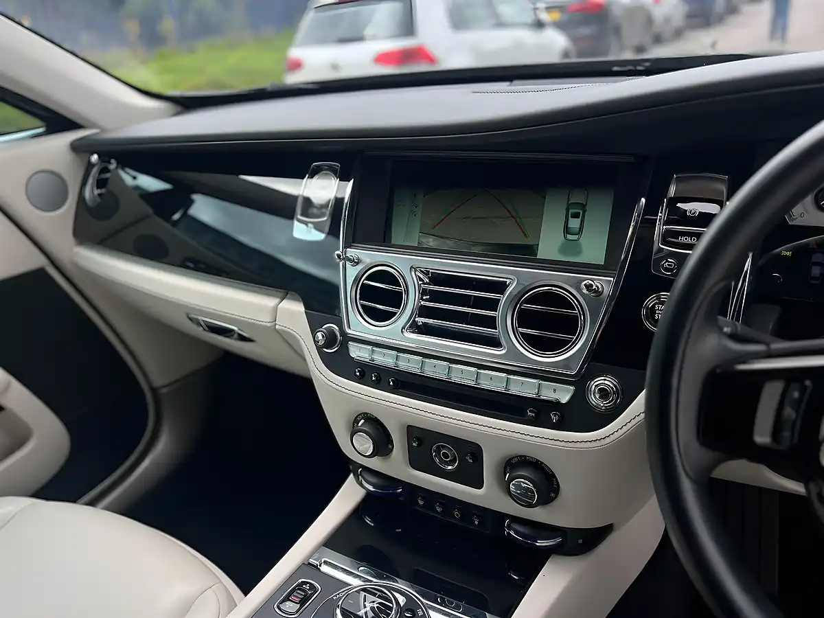 Used 2016 Rolls-Royce Wraith Coupe Black - Interior and Exterior details 8