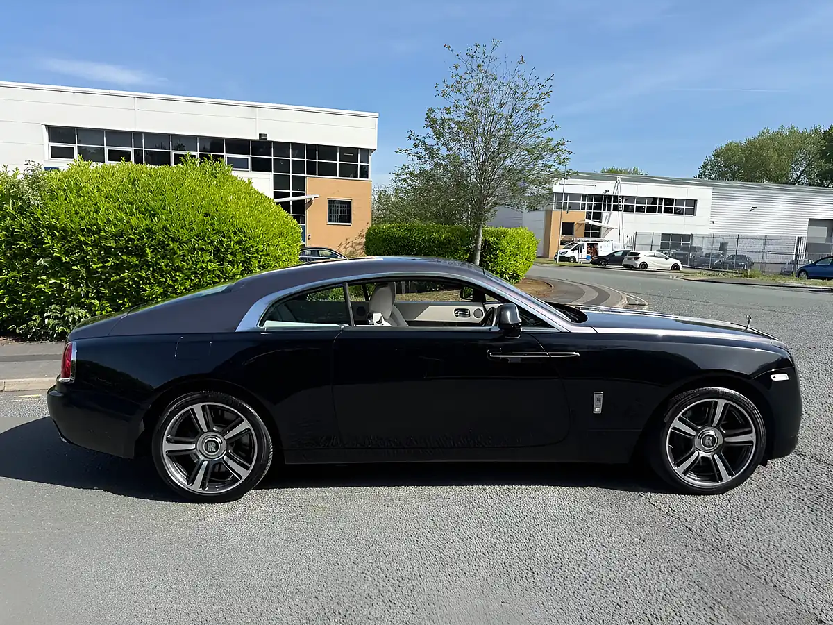 Used 2016 Rolls-Royce Wraith Diamond Black Metallic - Interior and Exterior details 4
