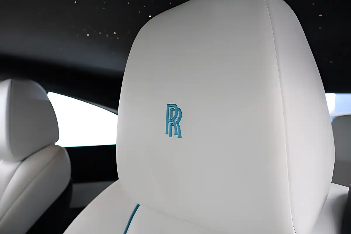 Used 2016 Rolls-Royce Wraith White - Interior and Exterior details 14