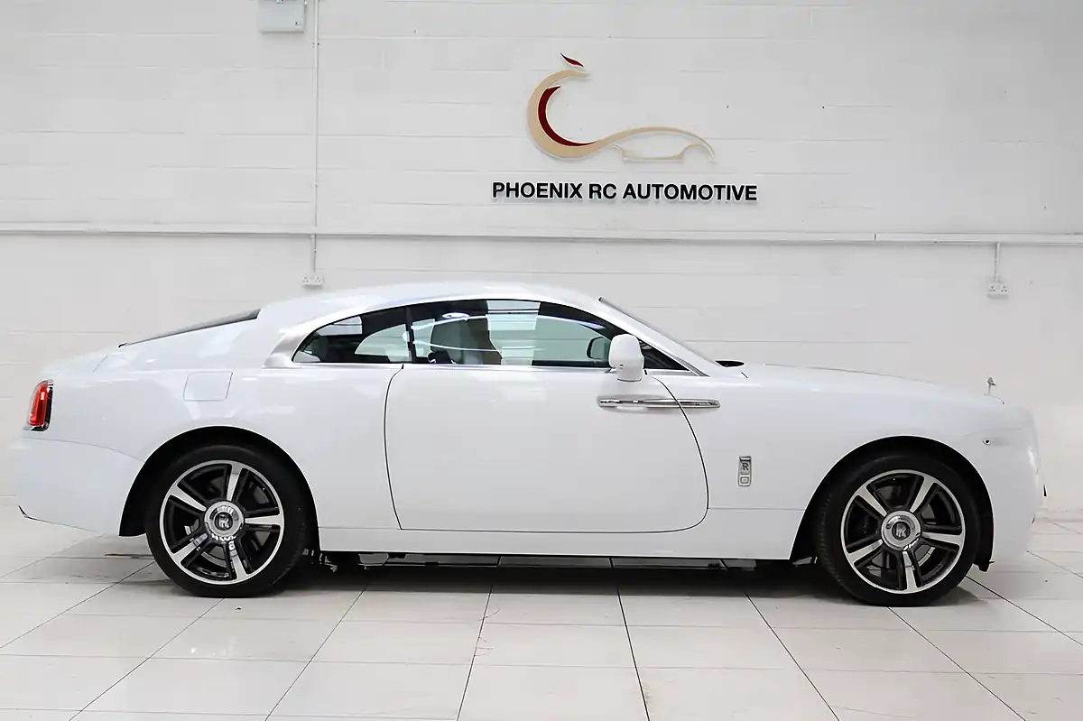 Used 2016 Rolls-Royce Wraith White - Interior and Exterior details 5