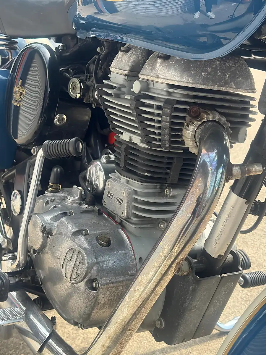 Used 2016 Royal Enfield Bullet Classic Blue - Interior and Exterior details 12