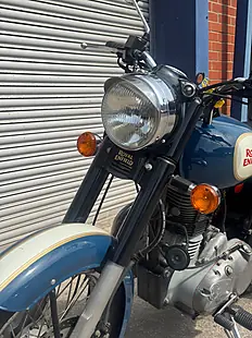 Used 2016 Royal Enfield Bullet Classic Blue - Interior and Exterior details 13