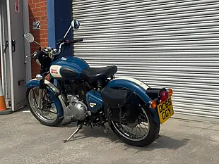 Used 2016 Royal Enfield Bullet Classic Blue - Interior and Exterior details 16