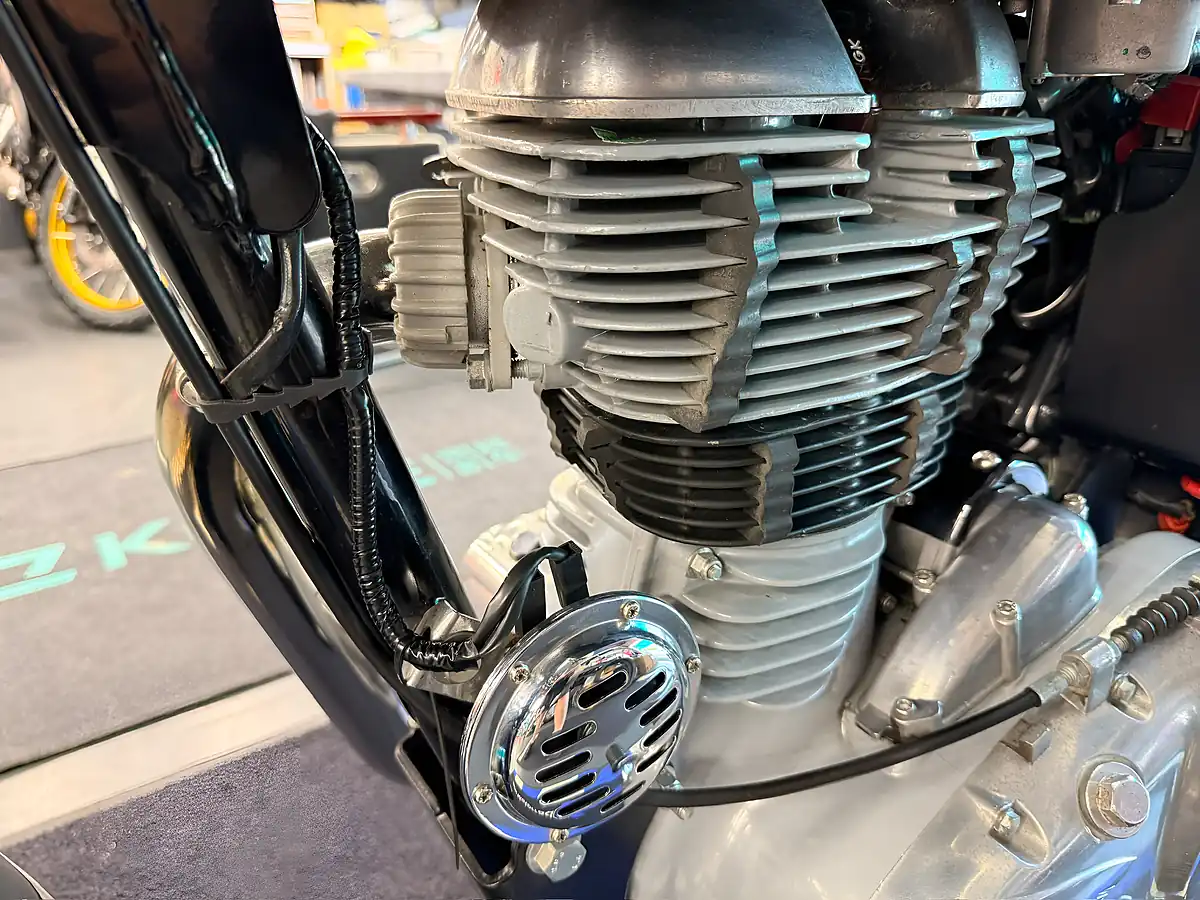 Used 2016 Royal Enfield Bullet - Interior and Exterior details 12