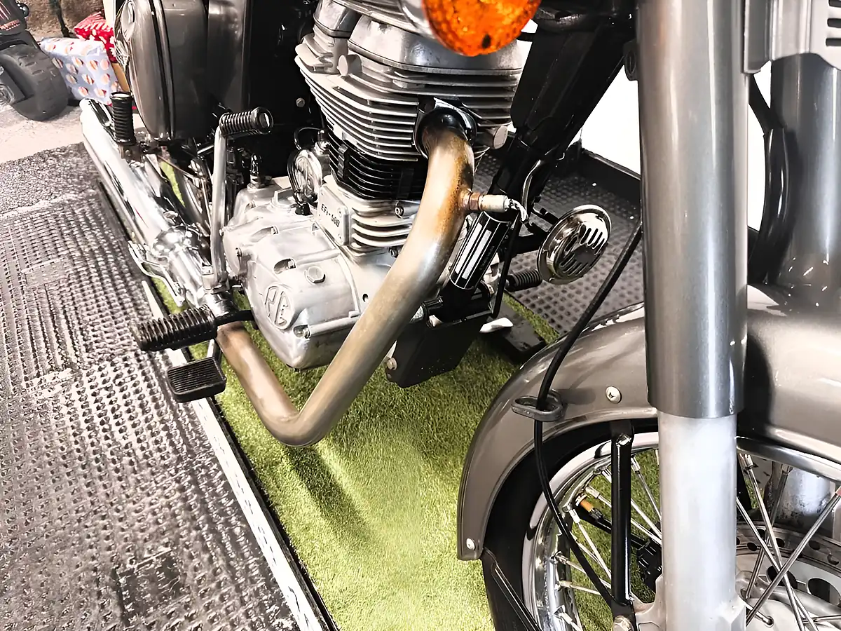 Used 2016 Royal Enfield Bullet Roadster/Retro Grey - Interior and Exterior details 17