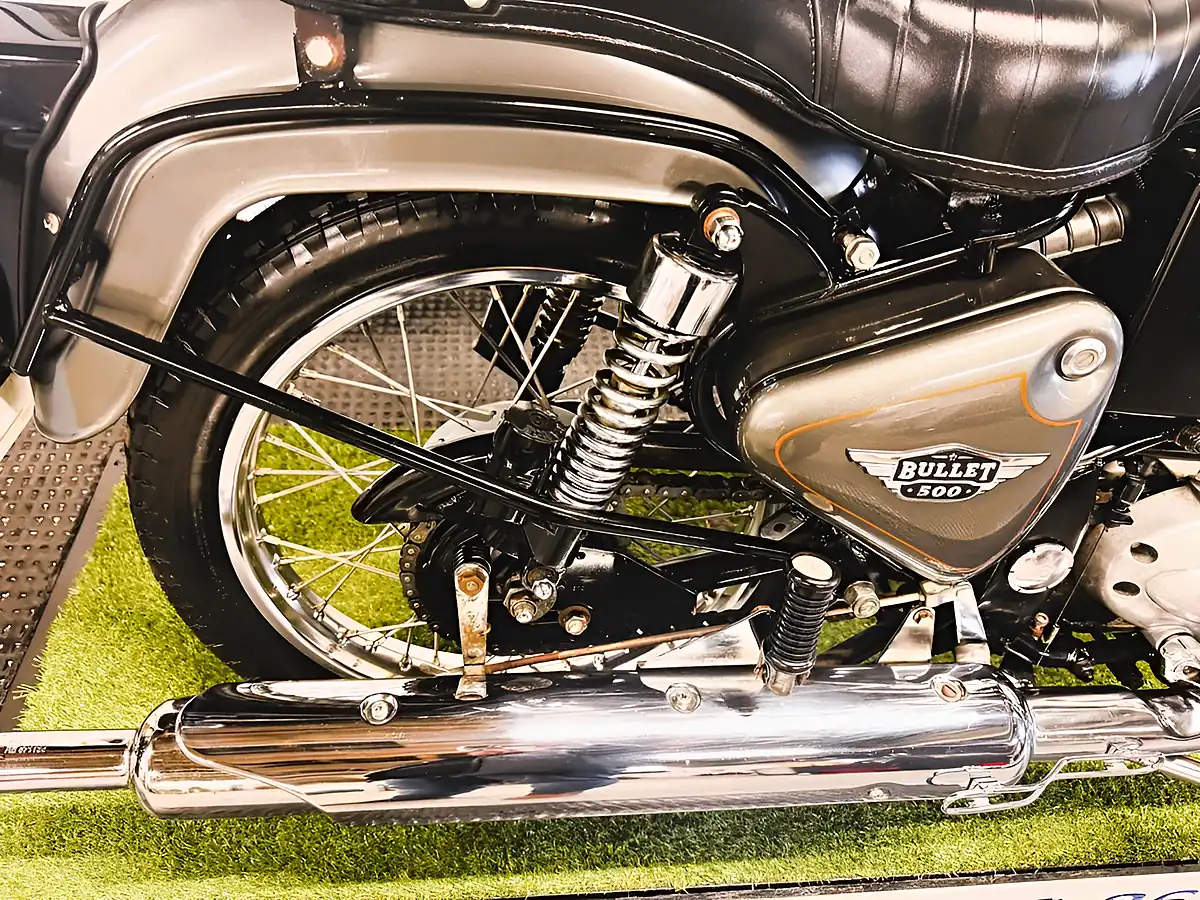 Used 2016 Royal Enfield Bullet Roadster/Retro Grey - Interior and Exterior details 5
