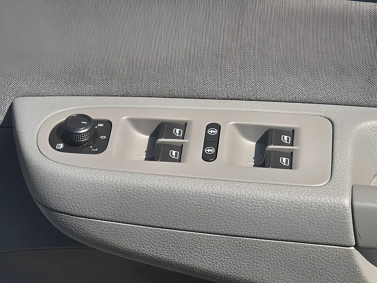 Used 2016 SEAT Alhambra S Grey - Interior and Exterior details 15