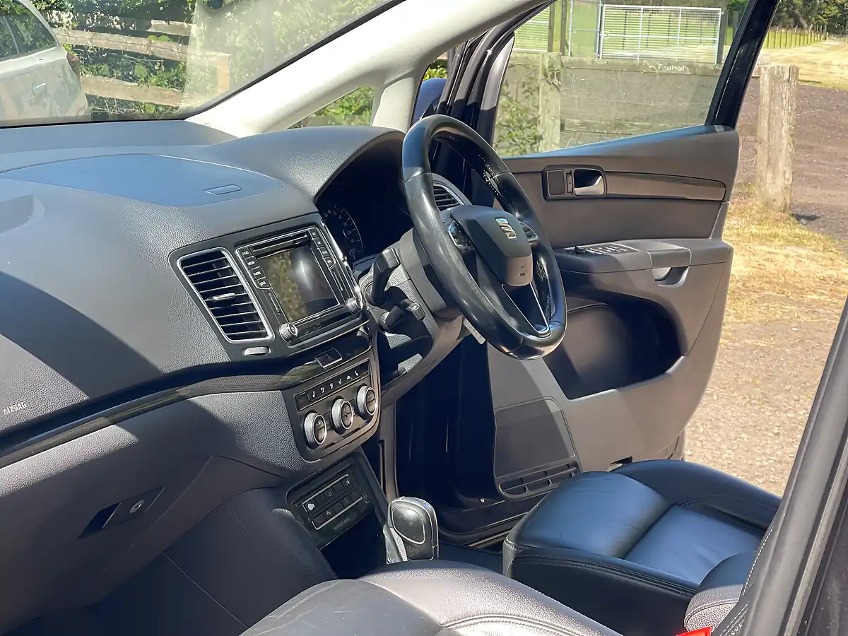 Used 2016 SEAT Alhambra Se Lux Black - Interior and Exterior details 18