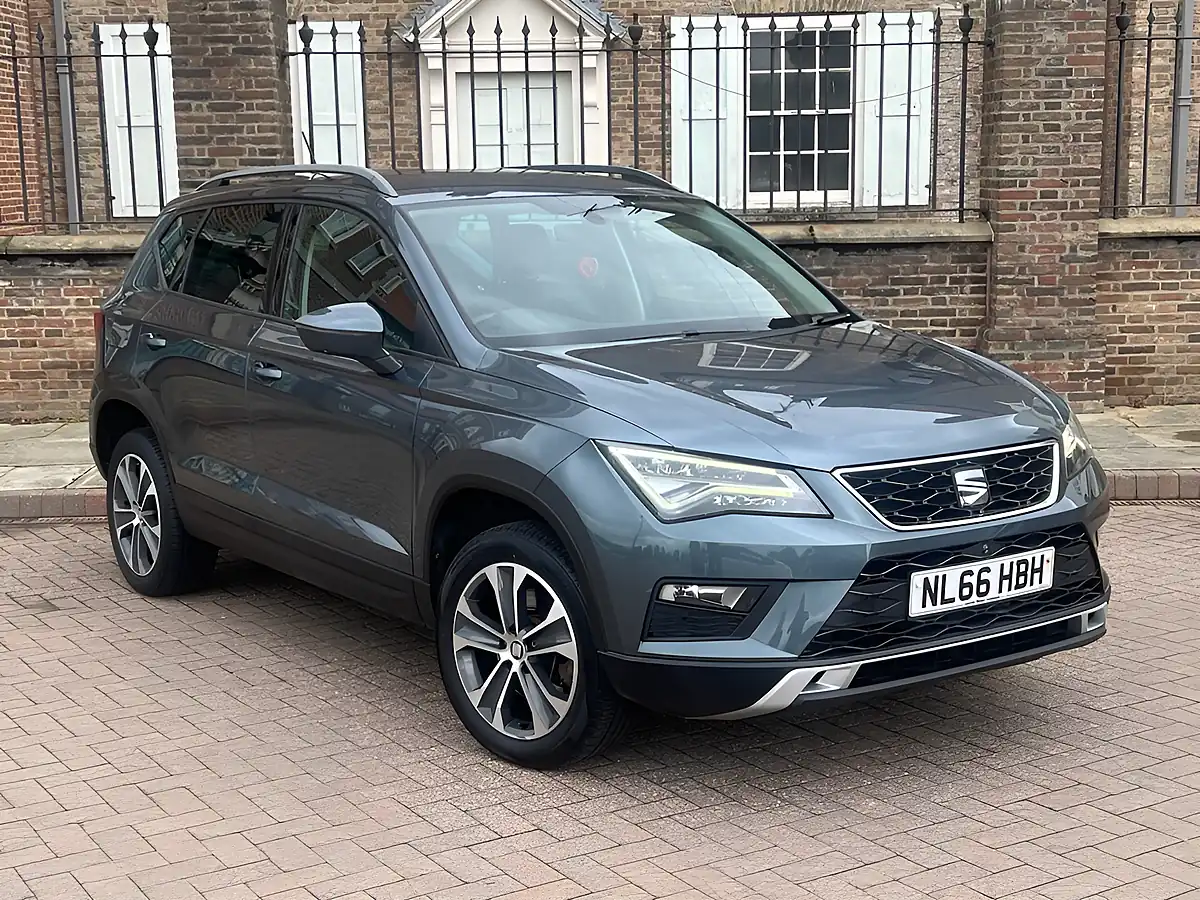 Used 2016 SEAT Ateca Se Grey - Front View