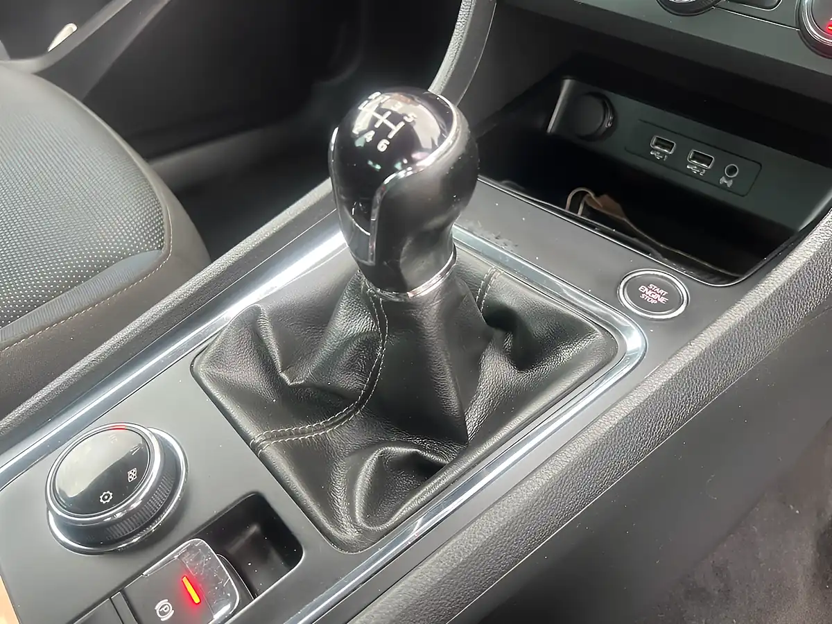 Used 2016 SEAT Ateca Se Grey - Interior and Exterior details 13