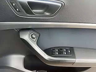 Used 2016 SEAT Ateca Se Grey - Interior and Exterior details 16