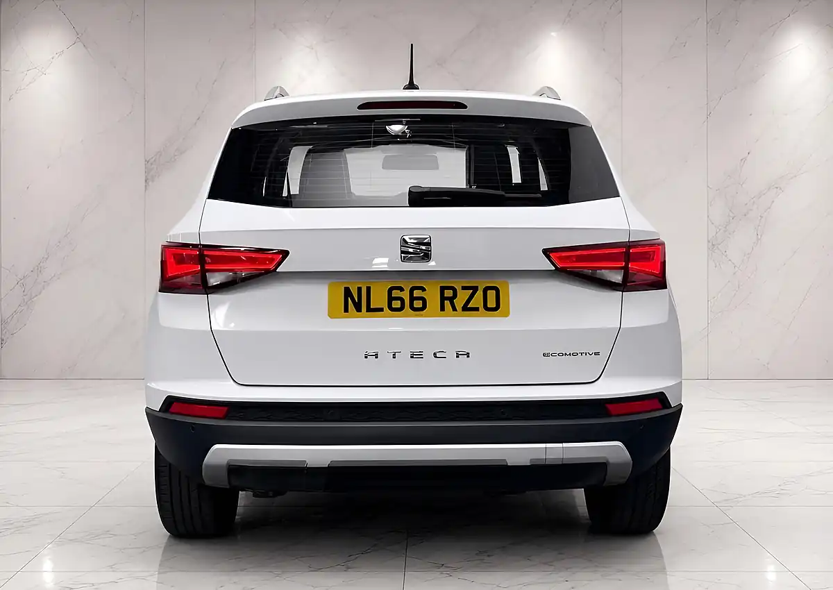 Used 2016 SEAT Ateca Se White - Interior and Exterior details 6