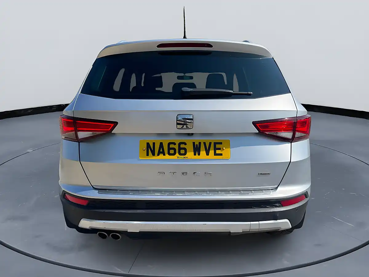 Used 2016 SEAT Ateca Xcellence 4Drive Silver - Interior and Exterior details 9