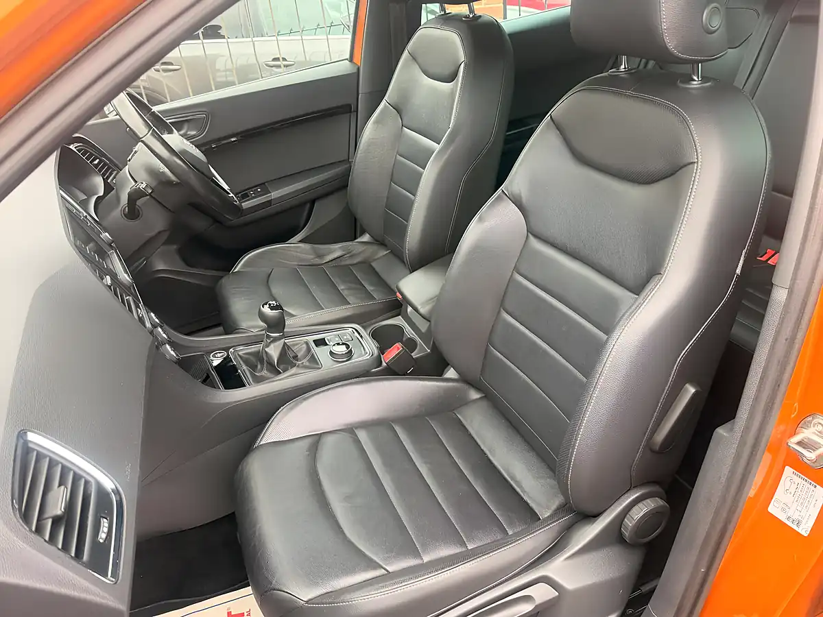 Used 2016 SEAT Ateca Xcellence Orange - Interior and Exterior details 11
