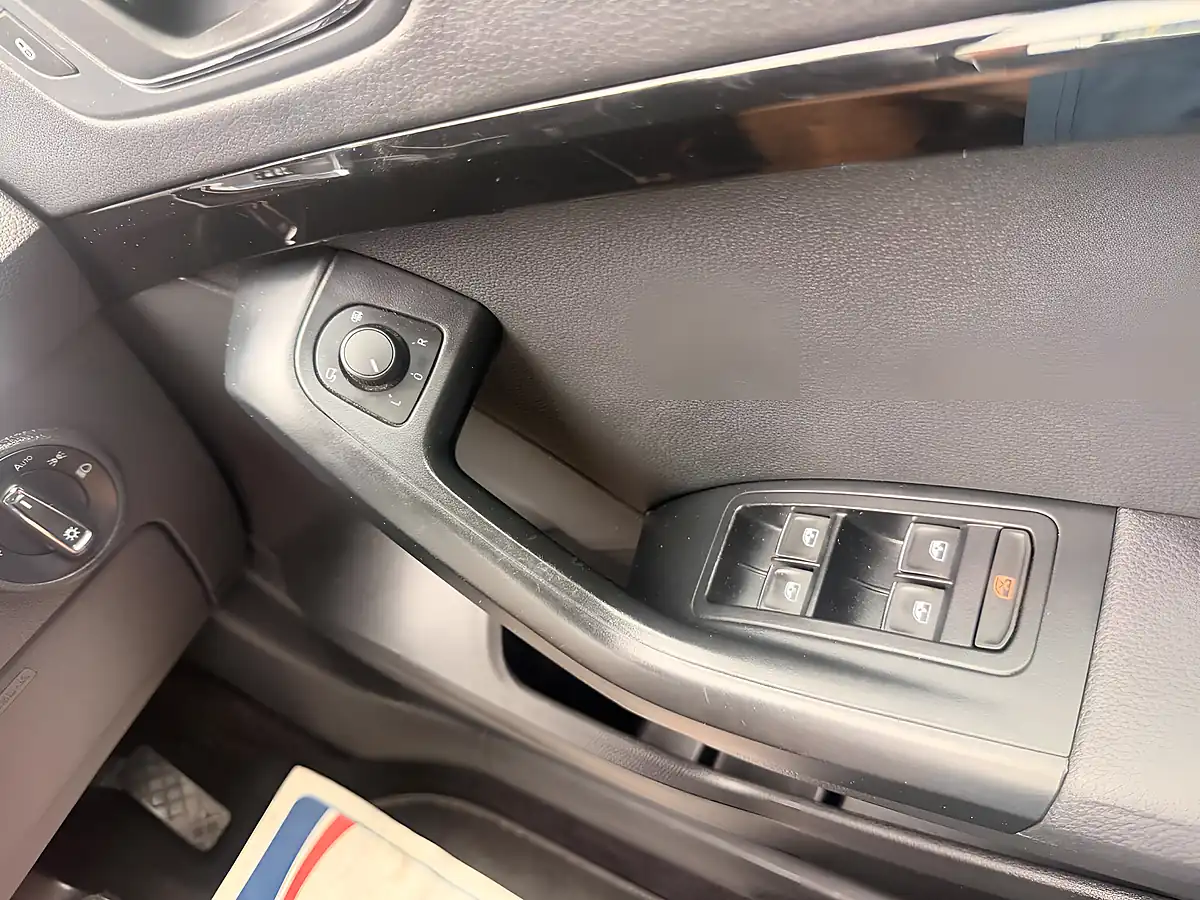 Used 2016 SEAT Ateca Xcellence Orange - Interior and Exterior details 18