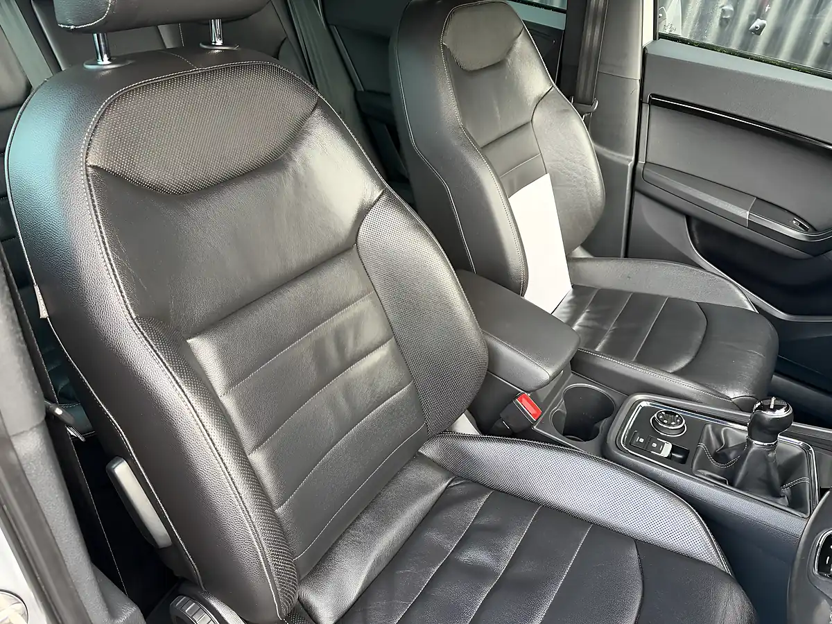 Used 2016 SEAT Ateca Xcellence Silver - Interior and Exterior details 12