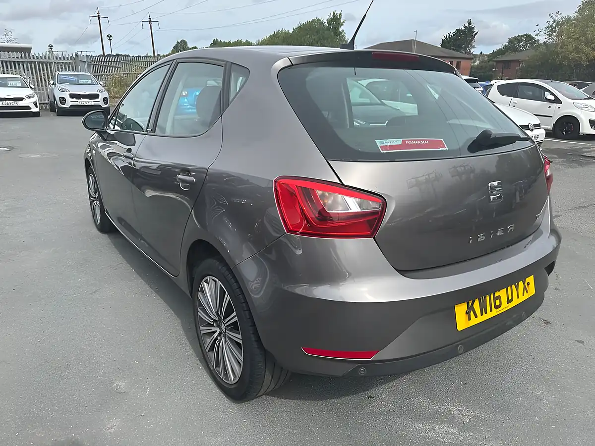Used 2016 SEAT Ibiza Connect Edition Grey - Interior and Exterior details 12