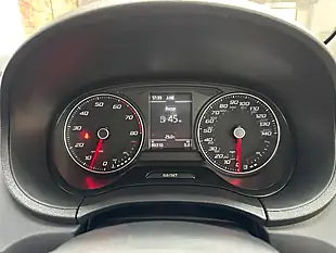 Used 2016 SEAT Ibiza Connect Emocion Red - Interior and Exterior details 10
