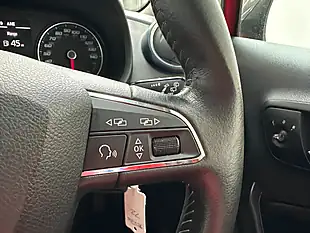 Used 2016 SEAT Ibiza Connect Emocion Red - Interior and Exterior details 16