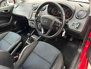 Used 2016 SEAT Ibiza Connect Emocion Red - Interior and Exterior details 3