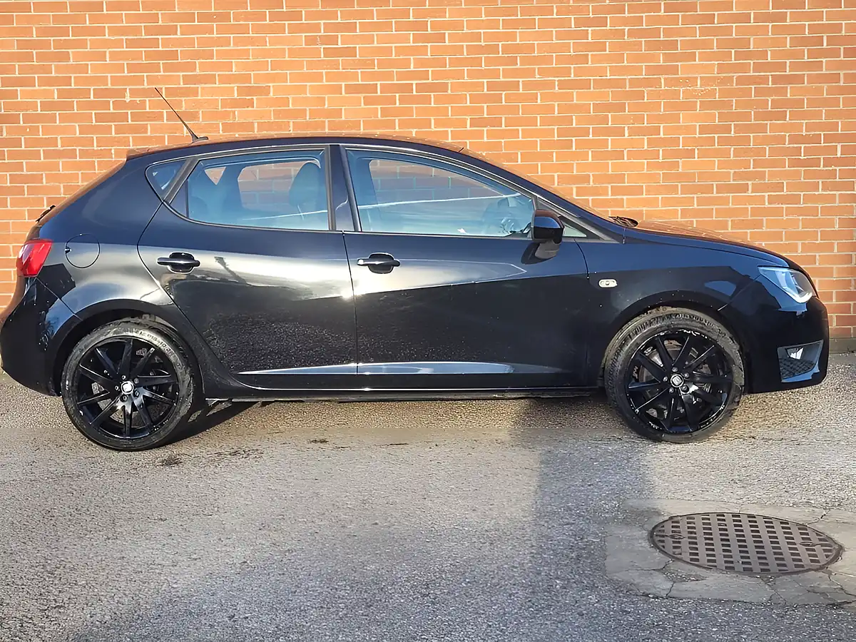 Used 2016 SEAT Ibiza Fr Black - Interior and Exterior details 7