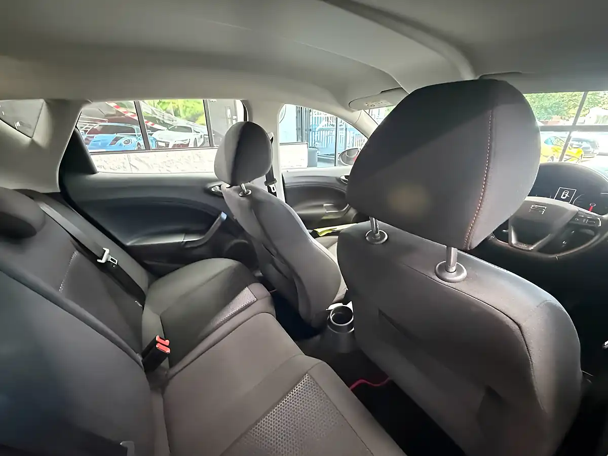 Used 2016 SEAT Ibiza Fr Emocion Red - Interior and Exterior details 16