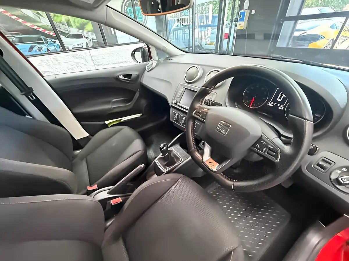 Used 2016 SEAT Ibiza Fr Emocion Red - Interior and Exterior details 18