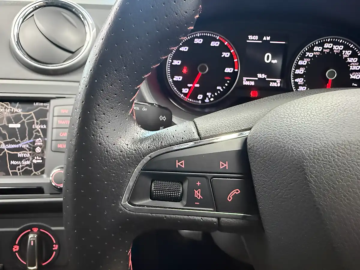 Used 2016 SEAT Ibiza Fr Emocion Red - Interior and Exterior details 3