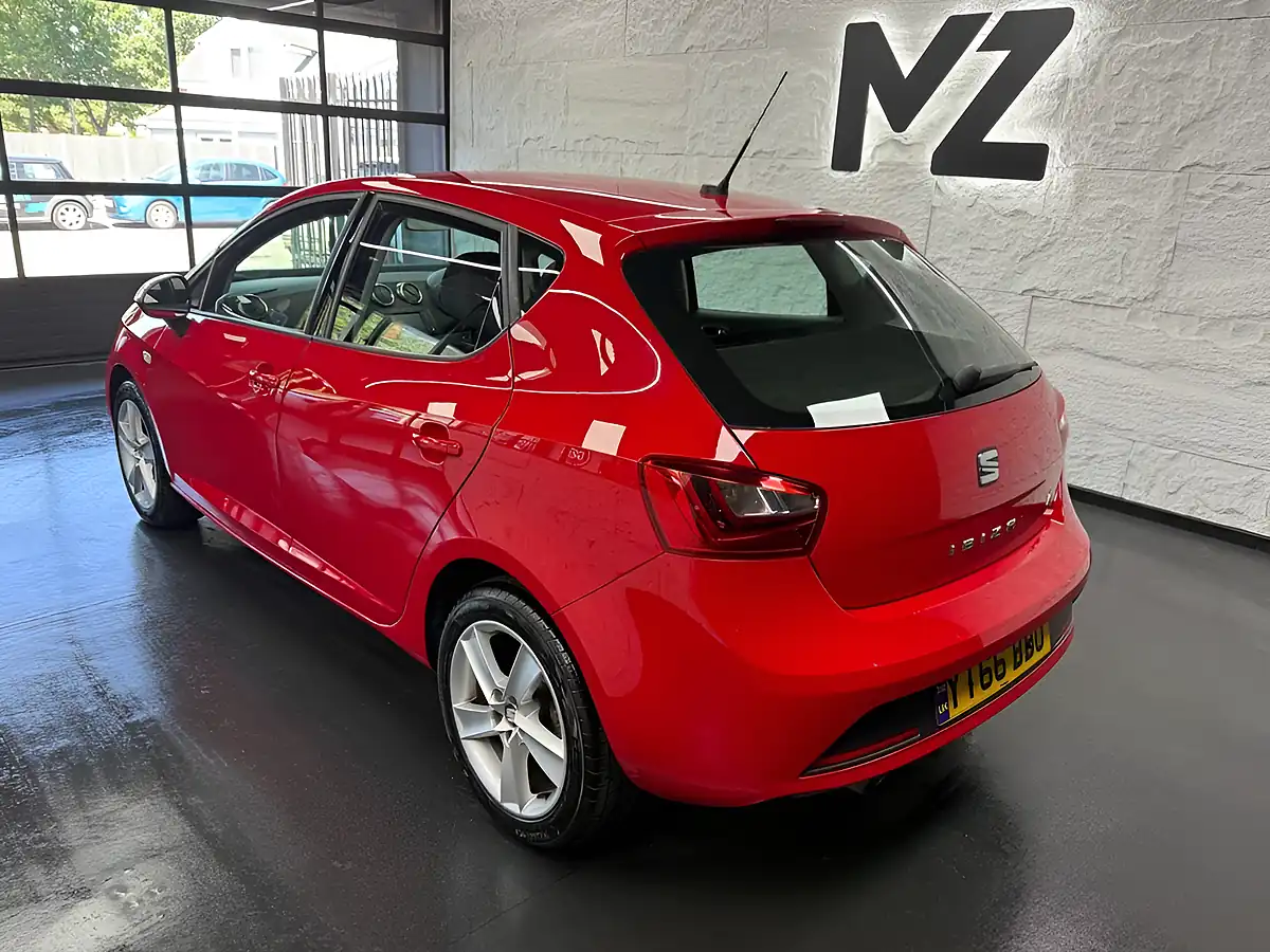 Used 2016 SEAT Ibiza Fr Emocion Red - Interior and Exterior details 4