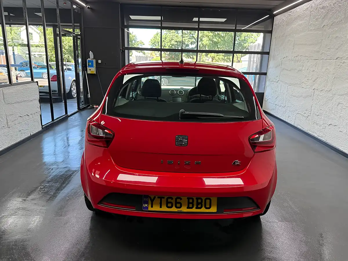 Used 2016 SEAT Ibiza Fr Emocion Red - Interior and Exterior details 5