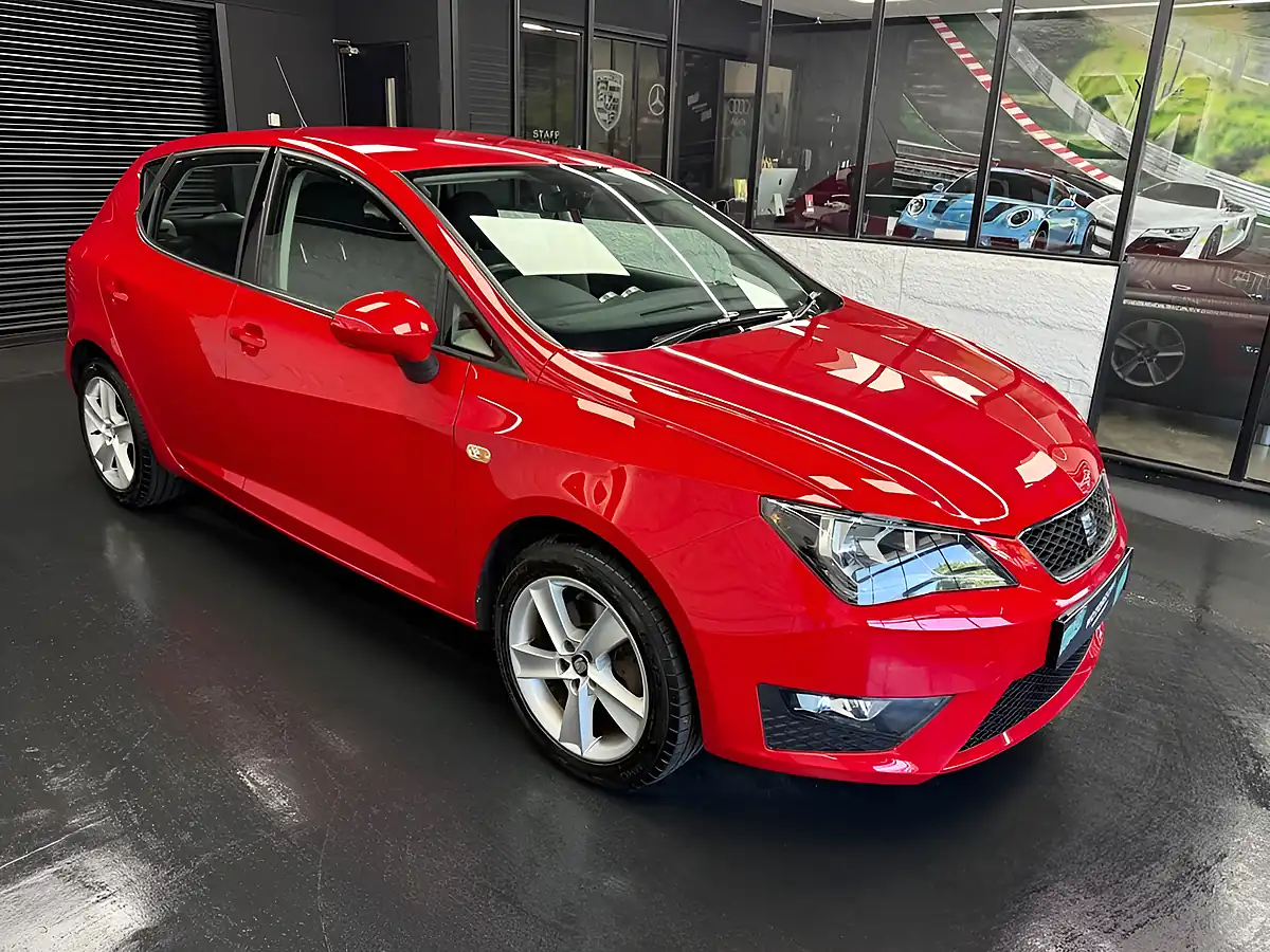 Used 2016 SEAT Ibiza Fr Emocion Red - Interior and Exterior details 9