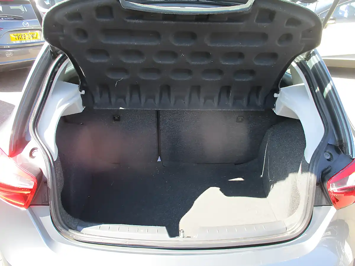 Used 2016 SEAT Ibiza Fr Grey - Interior and Exterior details 12