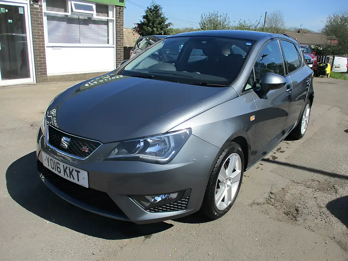 Used 2016 SEAT Ibiza Fr Grey - Interior and Exterior details 9