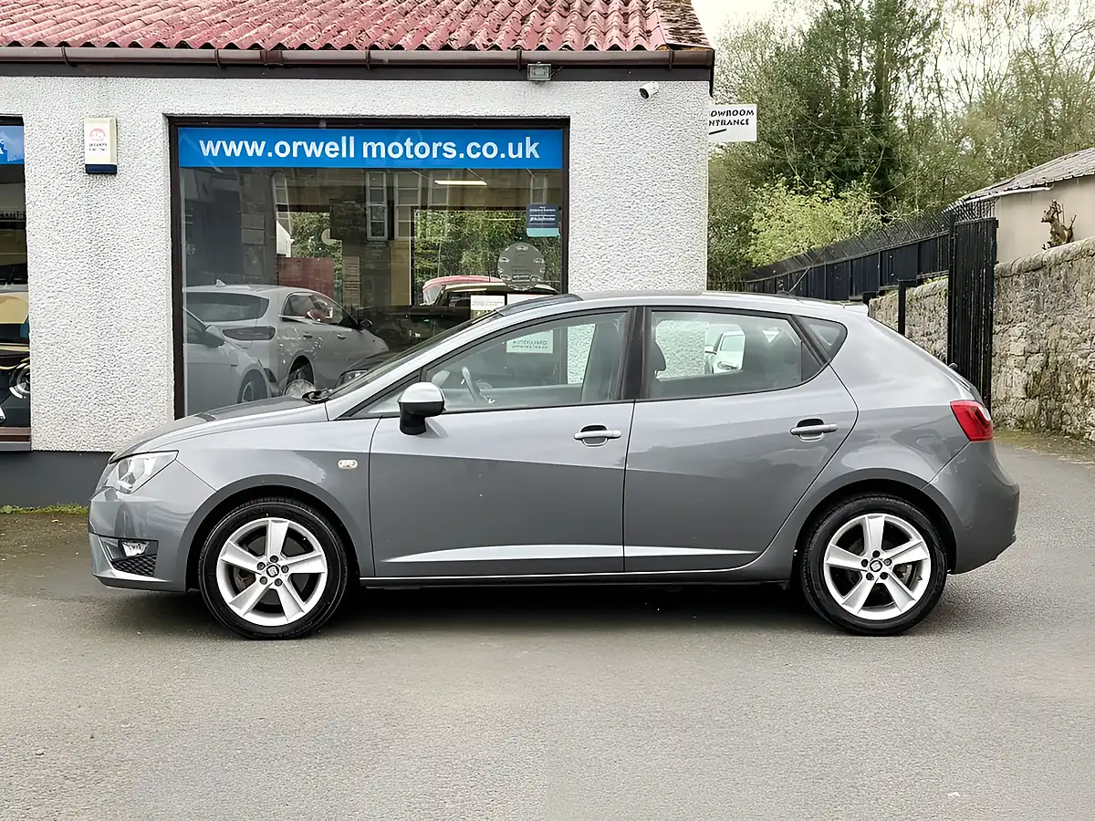 Used 2016 SEAT Ibiza Fr Grey - Interior and Exterior details 11