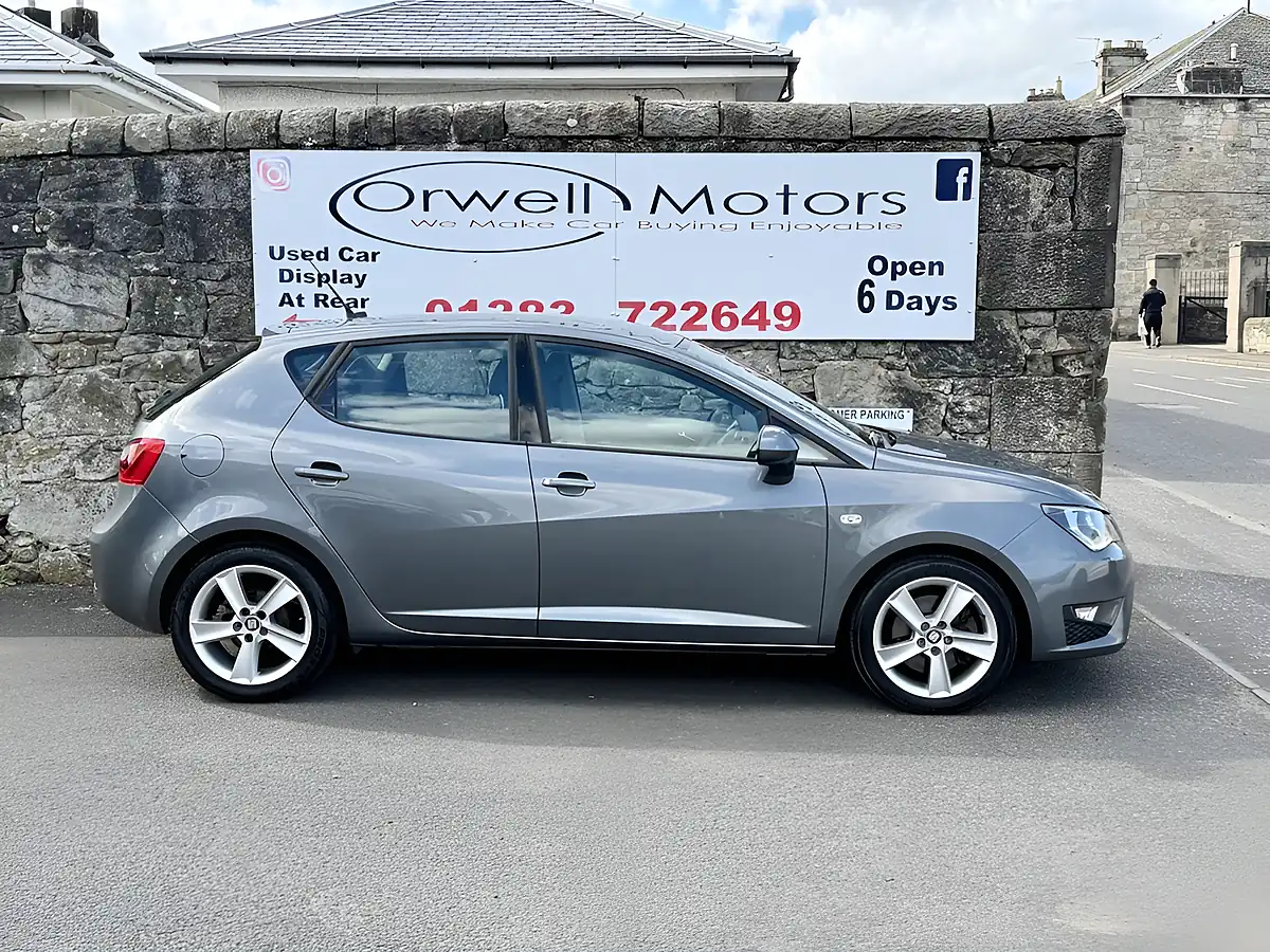 Used 2016 SEAT Ibiza Fr Grey - Interior and Exterior details 3