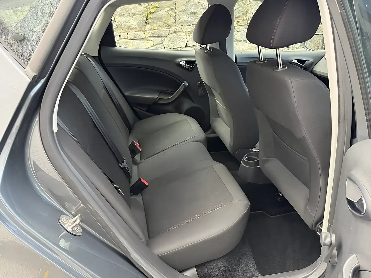 Used 2016 SEAT Ibiza Fr Grey - Interior and Exterior details 7
