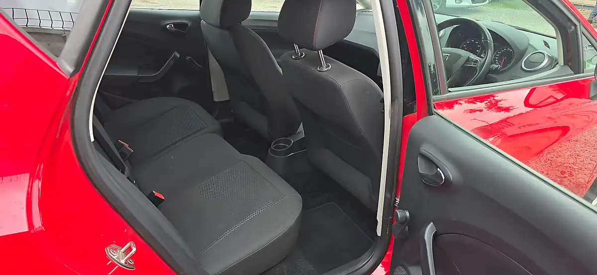 Used 2016 SEAT Ibiza Fr Red - Interior and Exterior details 10