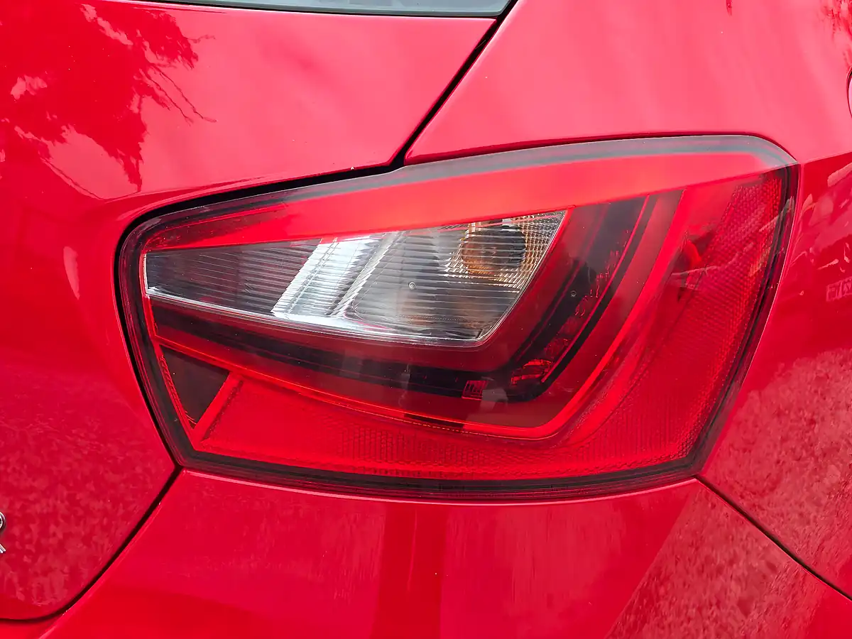 Used 2016 SEAT Ibiza Fr Red - Interior and Exterior details 17