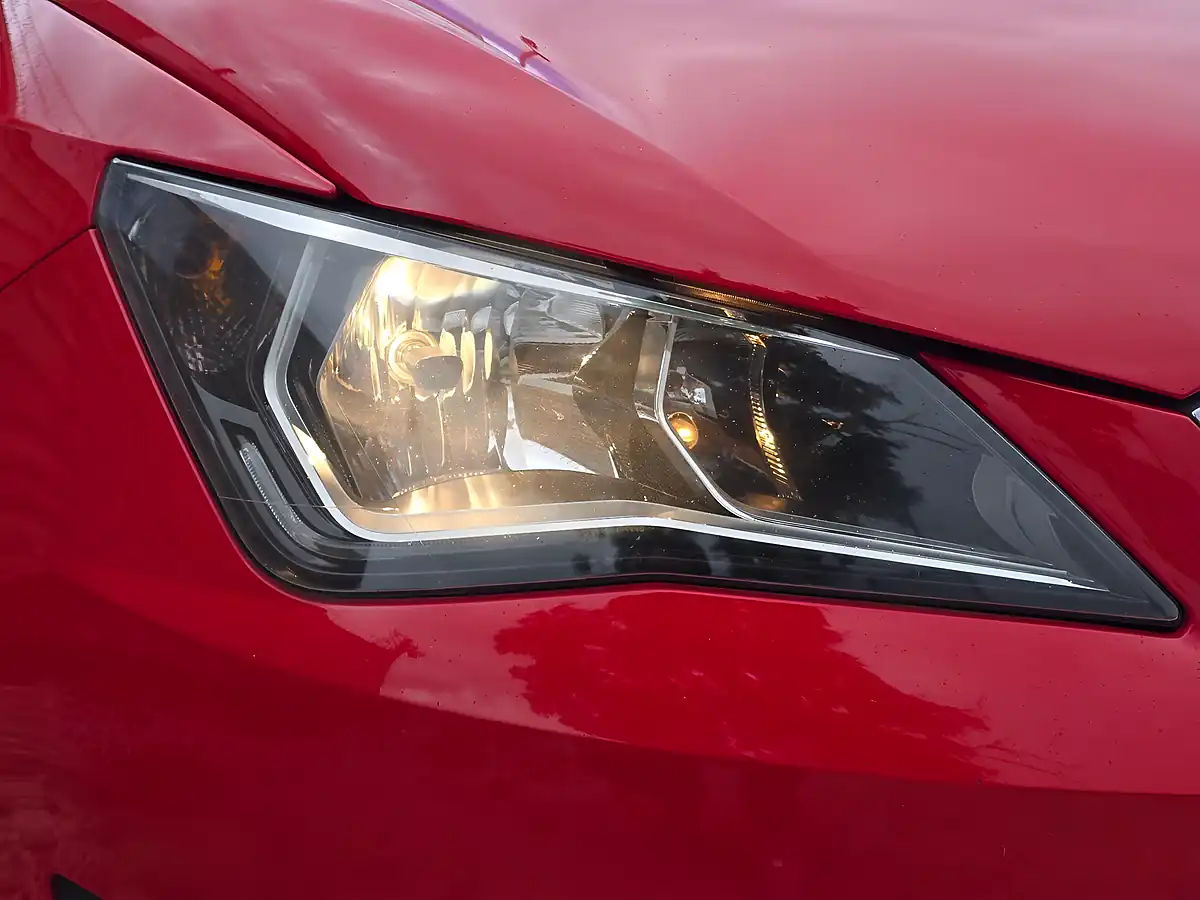Used 2016 SEAT Ibiza Fr Red - Interior and Exterior details 18