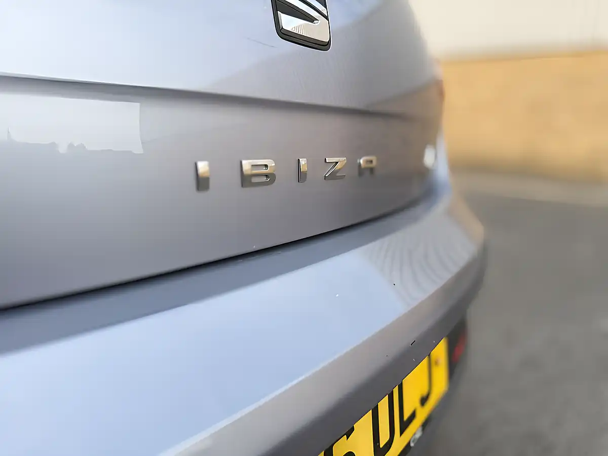 Used 2016 SEAT Ibiza Fr Silver - Interior and Exterior details 15
