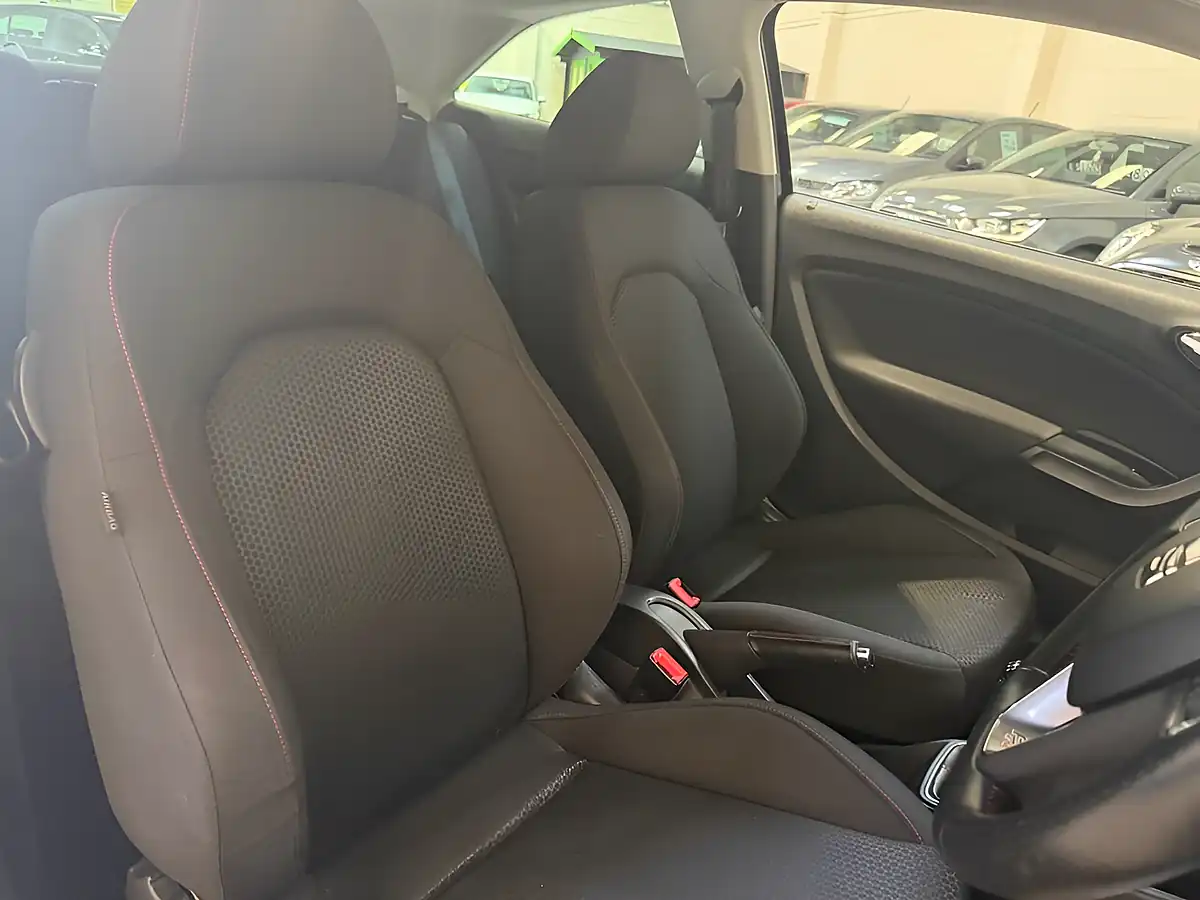 Used 2016 SEAT Ibiza Fr Sport Coupe Black - Interior and Exterior details 9