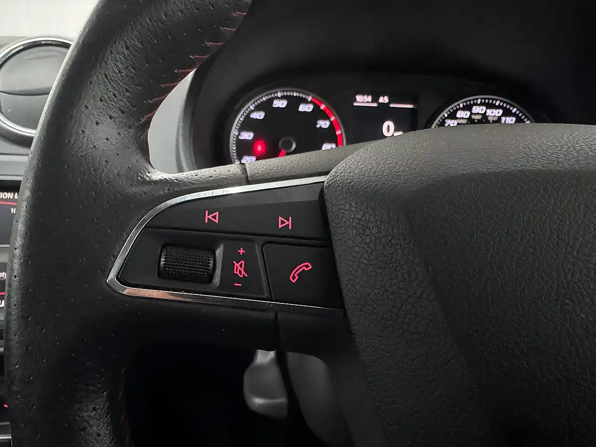Used 2016 SEAT Ibiza Fr Sport Coupe Midnight Black - Interior and Exterior details 17