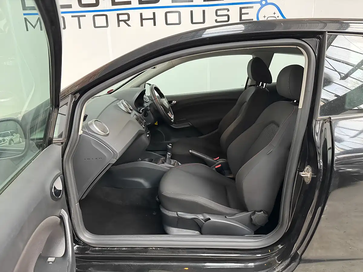 Used 2016 SEAT Ibiza Fr Sport Coupe Midnight Black - Interior and Exterior details 9